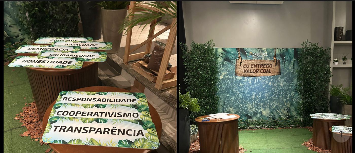 Cenografia de evento Credifoz com valores do cooperativismo